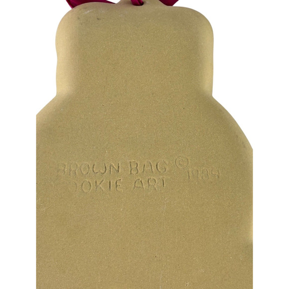 Vintage 1989 Brown Bag Cookie Art Teddy Bear Stoneware Mold with Recipe Booklet - Picture 4 of 8